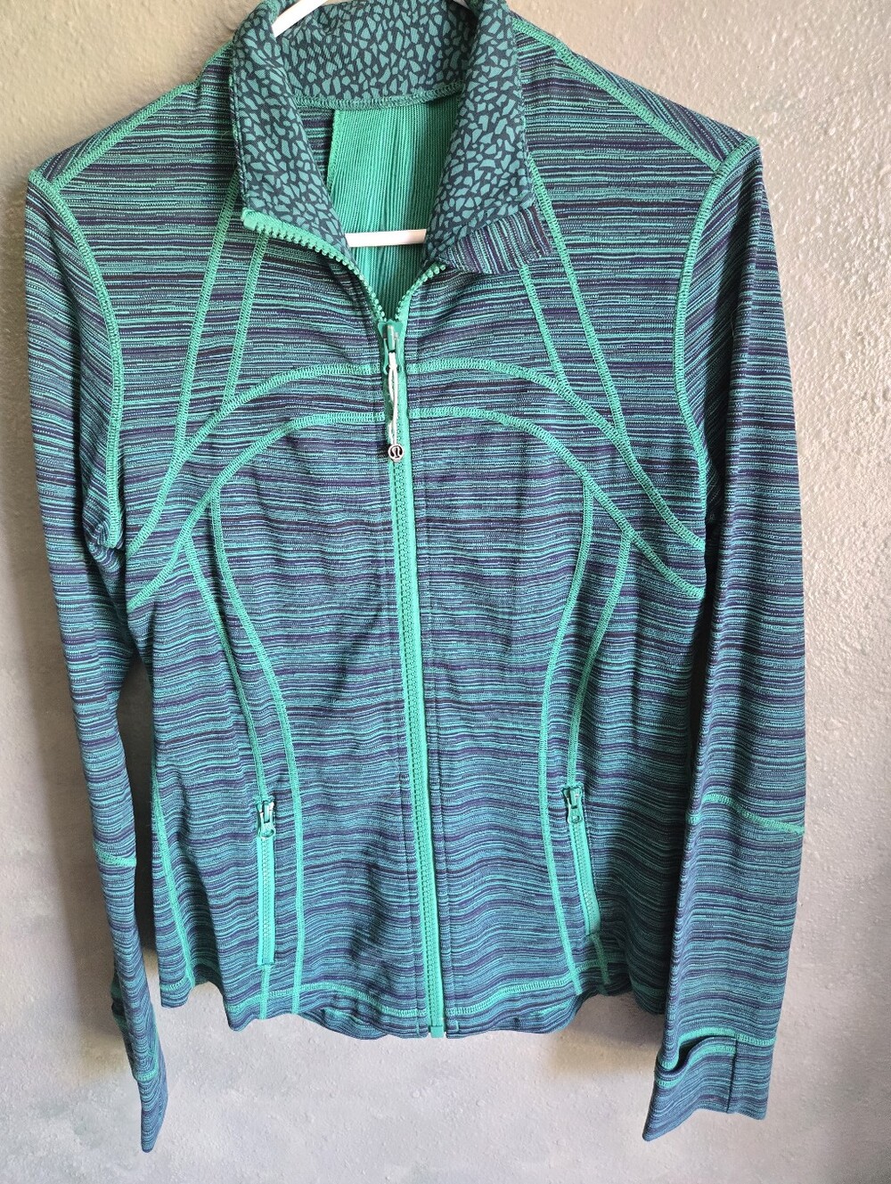 Lululemon - Define Jacket Green Cyber Jungle Stripe Zip Top - Women Size 10
